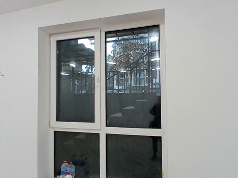 комерційна за адресою Прорізна вул., 9