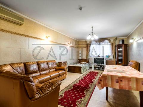 комерційна за адресою Патріарха Володимира Романюка вул. (Жовтнева), 2Б