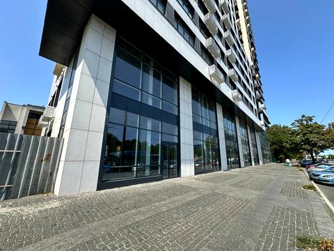 комерційна за адресою Набережна Перемоги вул., 40