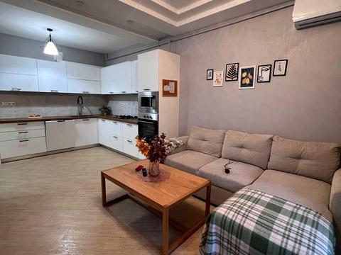 квартира за адресою Зоопаркова вул., 12