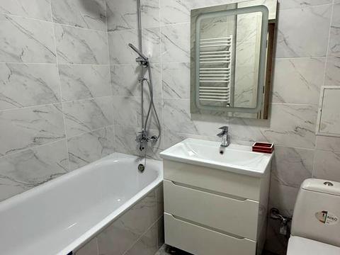 квартира за адресою Чорновола вул., 128А