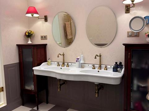 квартира за адресою Наддніпрянський просп. (50 років СРСР), 8