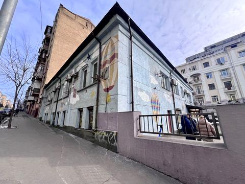 комерційна за адресою Бульварно-Кудрявська вул. (Воровського), 45