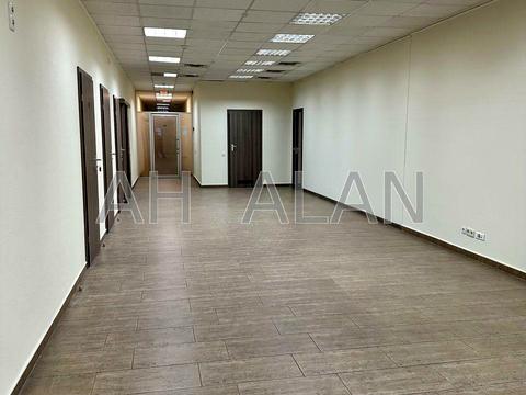 комерційна за адресою Новокостянтинівська вул., 13/10