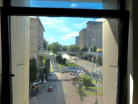 комерційна за адресою майдан Незалежності пл., 2