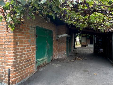 будинок за адресою Андрія Нестеренка (Валентини Терешкової), 10