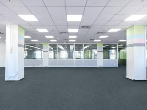 комерційна за адресою Жилянська вул., 75