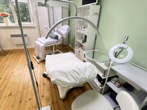 комерційна за адресою Северинівська вул. (Жовтнева), 1б