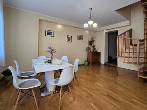 будинок за адресою Волонтерів вул. (Василя Верещагіна)