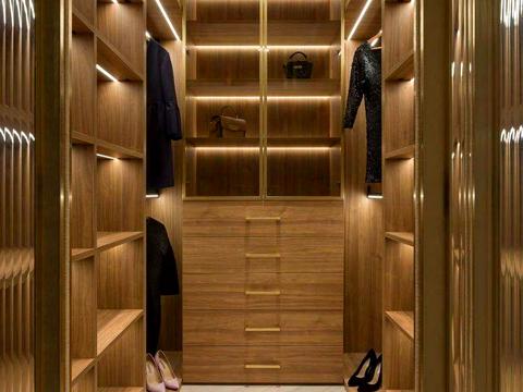 квартира за адресою Ділова вул. (Димитрова), 1/2