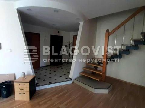 комерційна за адресою Ярославів Вал вул., 21-Г