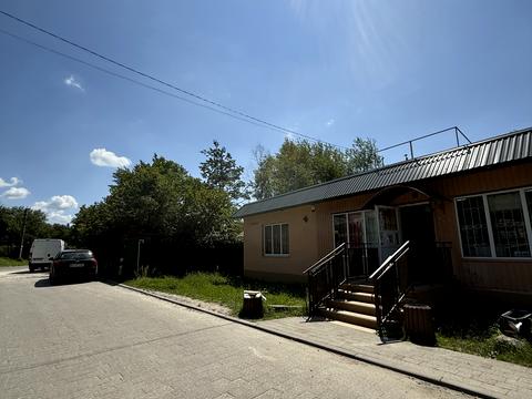 коммерческая по адресу Владимира Ивасюка ул., 44