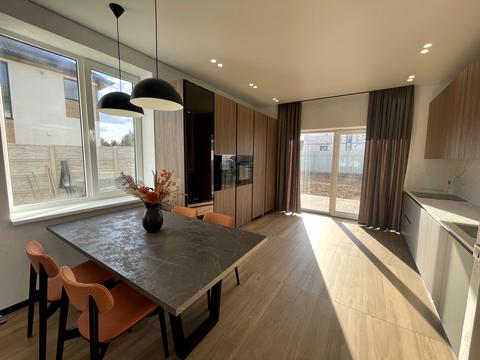 будинок за адресою Київська