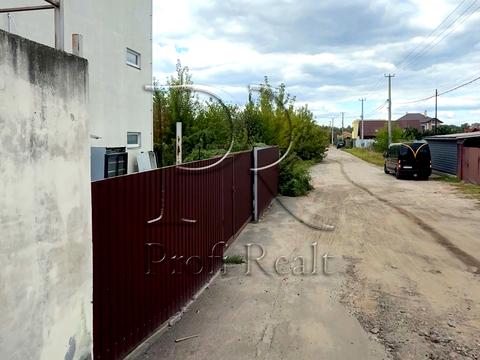 комерційна за адресою Радосинська вул. (Леніна), 2