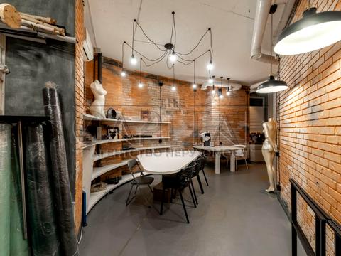 комерційна за адресою Старонаводницька вул., 6