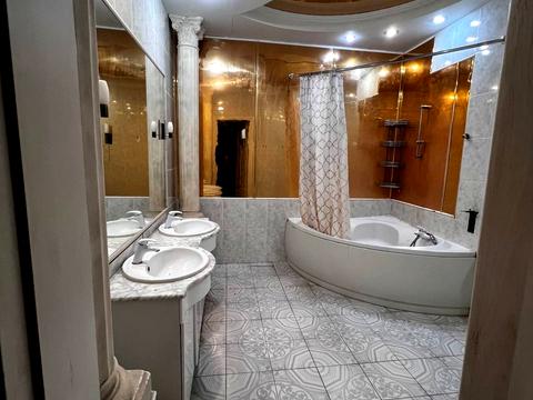 коммерческая по адресу Антоновича ул. (Горького), 14А