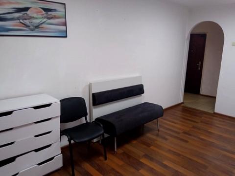 комерційна за адресою Оболонська пл. (Дружби Народів СРСР)