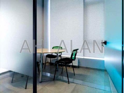 комерційна за адресою Левка Лук'яненка вул. (Маршала Тимошенка), 21