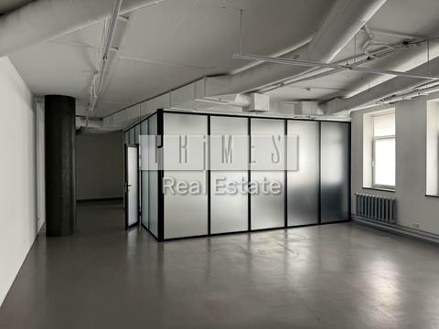 комерційна за адресою Лесі Українки бульв., 10