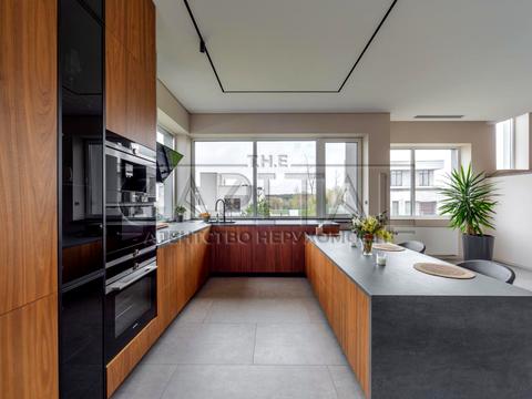 дом по адресу бучанський