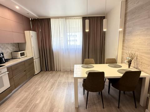 квартира за адресою Драгоманова вул., 2-Б