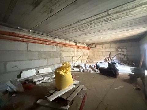 комерційна за адресою Садова вул., 22-Б