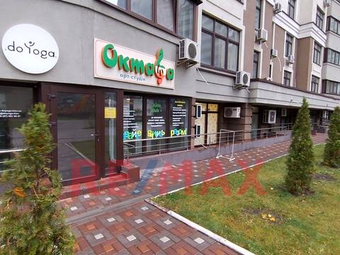 комерційна за адресою Авіаконструктора Ігоря Сікорського вул. (Танкова), 4-В