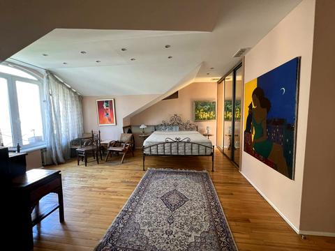 квартира по адресу Шота Руставели ул., 4