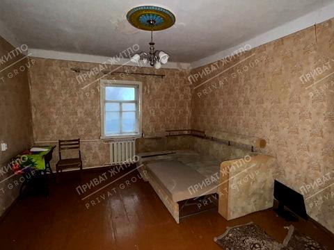 будинок за адресою Центральна, 1