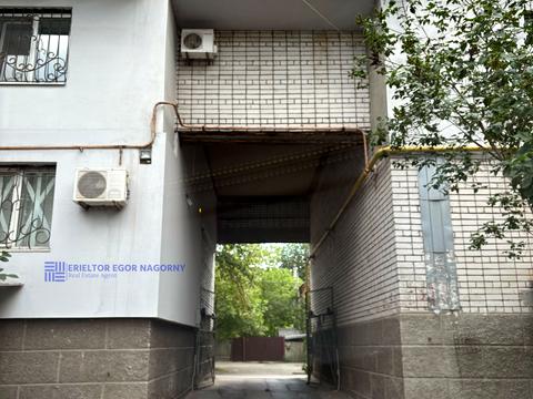 комерційна за адресою Левка Лук'яненка вул. (Василя Жуковського), 21