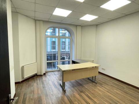 коммерческая по адресу Воздвиженская ул., 43