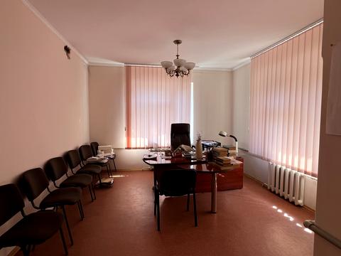 комерційна за адресою Левка лукяненка, 14Г
