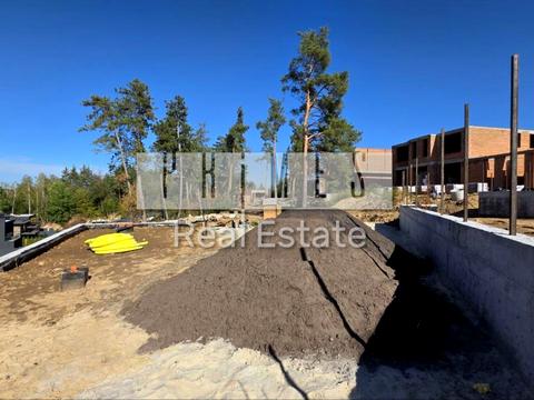 будинок за адресою Анни Ярославни вул.