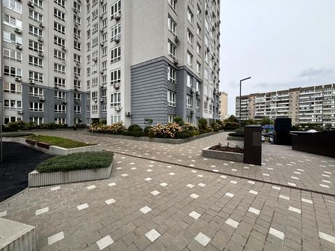 квартира за адресою Драгоманова вул., 10