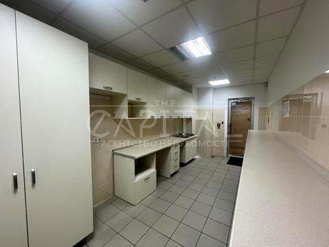 комерційна за адресою Богдана Хмельницького вул., 52а