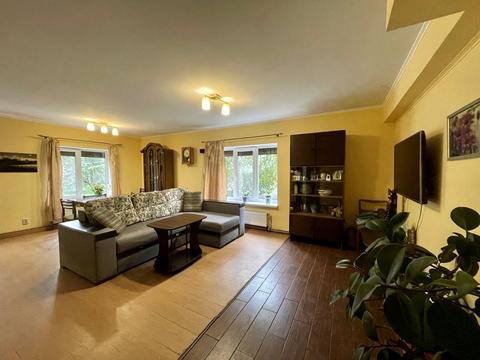 будинок за адресою с. Олександрівка, Марка Аврелія