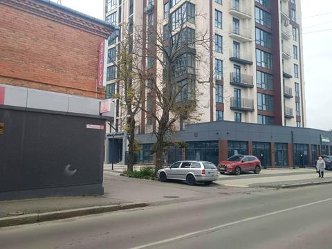 комерційна за адресою Подільська вул., 10