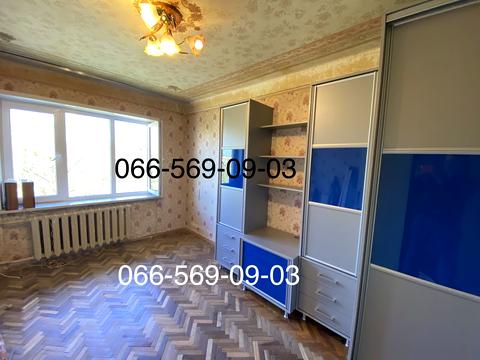 квартира за адресою Родини Глаголєвих вул. (Академіка Грекова), 12-Б