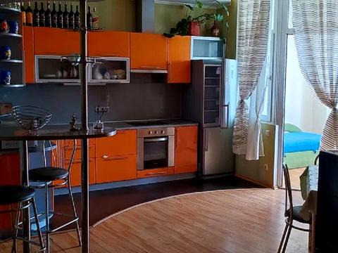 квартира за адресою Середньофонтанська вул., 19в