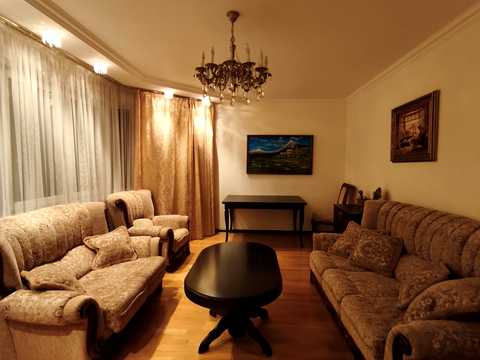 квартира по адресу Александра Мишуги ул., 8