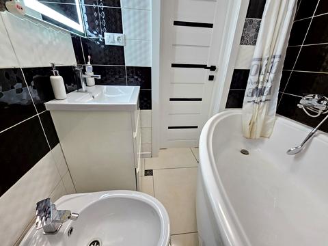 квартира по адресу Василия Стуса ул., 30г