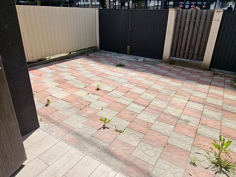 дом по адресу Українська ул.