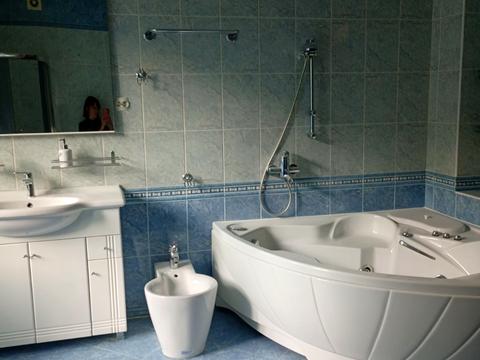 квартира по адресу Драгоманова ул., 10