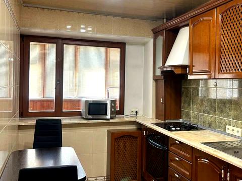 квартира за адресою В'ячеслава Чорновола вул., 30