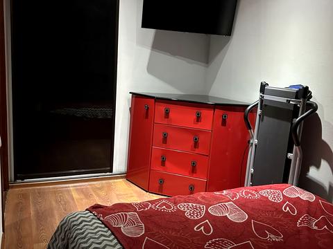 квартира по адресу Максимовича ул., 4