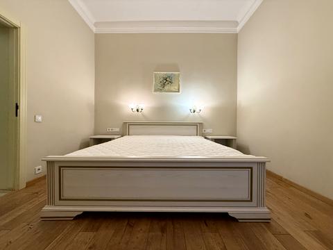 квартира за адресою Михайла Грушевського вул., 11