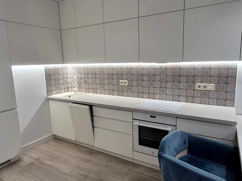 квартира за адресою Воскресенська вул., 18