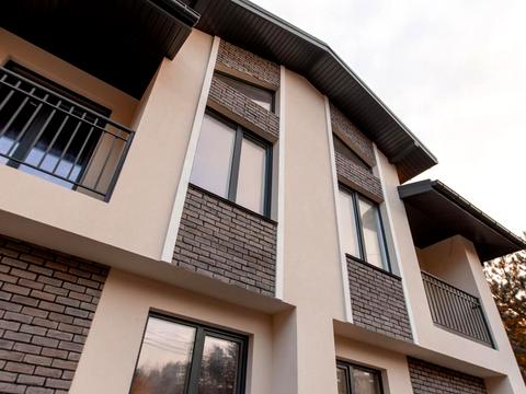 будинок за адресою Дачна