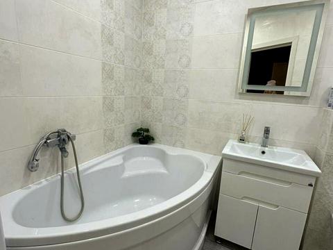 квартира по адресу Степана Бандери ул., 15