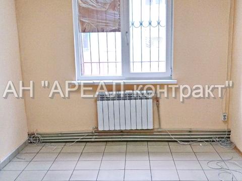 комерційна за адресою Перемоги вул., 131в